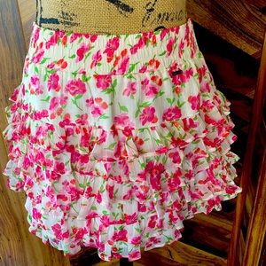 Hollister floral skirt, size Medium $9